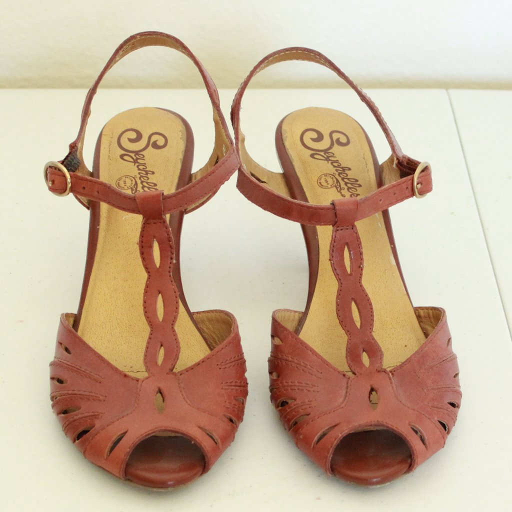Seychelles Cognac Brown Slingback T-Strap Peep Toe Heels Size 8